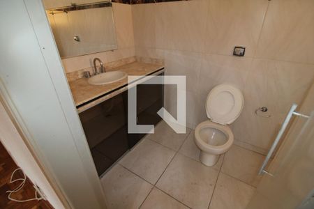 Casa à venda com 240m², 4 quartos e 4 vagasQuarto 2 - Banheiro
