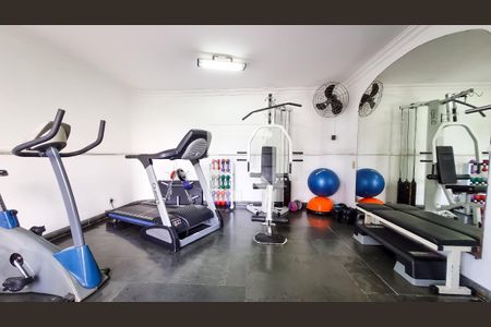 Apartamento à venda com 170m², 3 quartos e 2 vagasÁrea comum - Academia