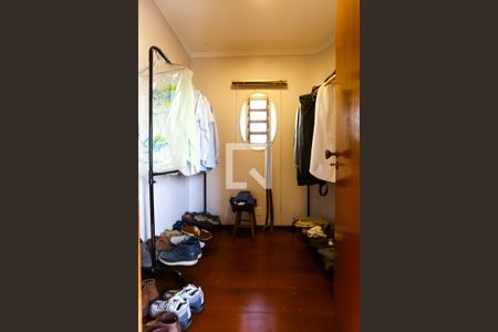 Apartamento à venda com 170m², 3 quartos e 2 vagasCloset da suíte 1