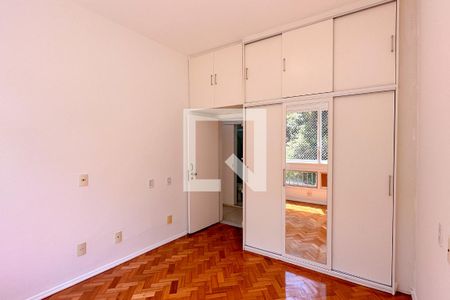 Apartamento para alugar com 110m², 3 quartos e 1 vaga Apartamento para alugar com 110m², 3 quartos e 1 vagaQuarto 02