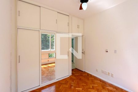 Apartamento para alugar com 110m², 3 quartos e 1 vaga Apartamento para alugar com 110m², 3 quartos e 1 vagaQuarto 02