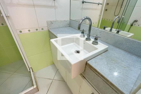Apartamento para alugar com 110m², 3 quartos e 1 vaga Apartamento para alugar com 110m², 3 quartos e 1 vagaBanheiro Social