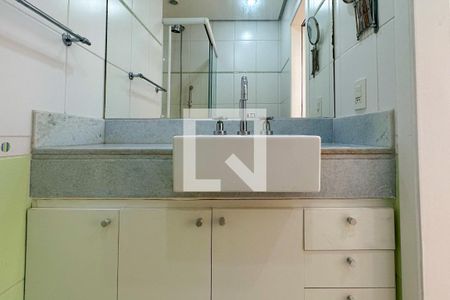 Apartamento para alugar com 110m², 3 quartos e 1 vaga Apartamento para alugar com 110m², 3 quartos e 1 vagaBanheiro Social