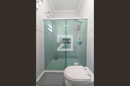 Casa à venda com 137m², 3 quartos e 3 vagasBanheiro da Suíte
