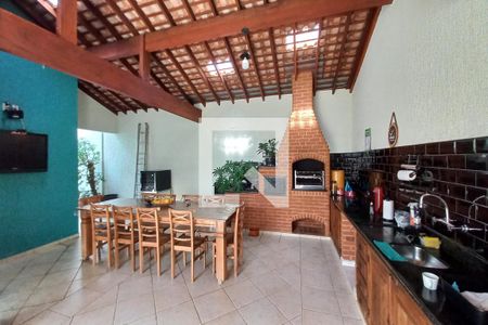 Casa à venda com 137m², 3 quartos e 3 vagasÁrea comum - Churrasqueira