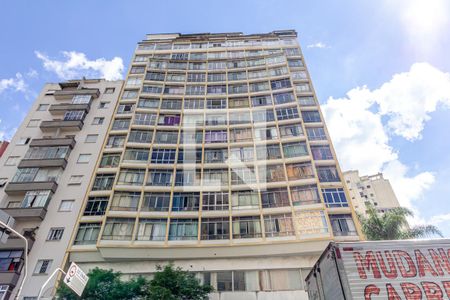 Apartamento à venda com 58m², 2 quartos e sem vaga Apartamento à venda com 58m², 2 quartos e sem vagaFachada