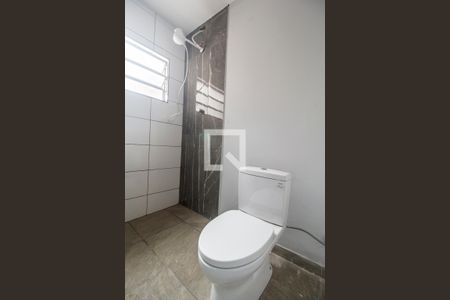Casa para alugar com 35m², 1 quarto e sem vaga Casa para alugar com 35m², 1 quarto e sem vagaBanheiro