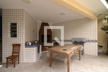 Casa à venda com 600m², 7 quartos e 6 vagas Casa à venda com 600m², 7 quartos e 6 vagasChurrasqueira