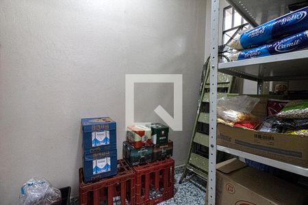 Casa à venda com 600m², 7 quartos e 6 vagas Casa à venda com 600m², 7 quartos e 6 vagasDespensa na garagem