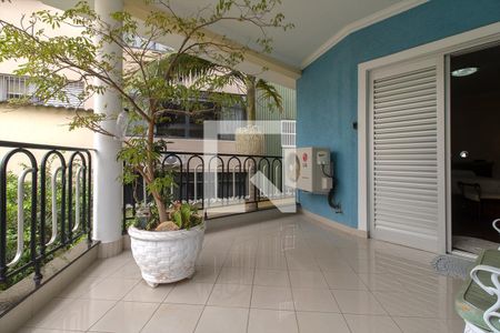 Casa à venda com 600m², 7 quartos e 6 vagas Casa à venda com 600m², 7 quartos e 6 vagasSuíte 1 varanda