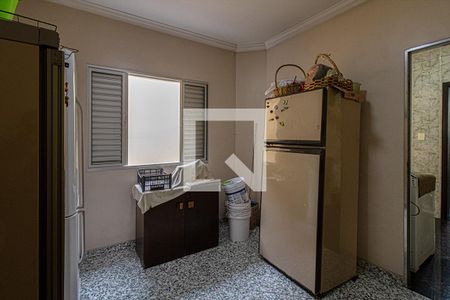 Casa à venda com 600m², 7 quartos e 6 vagas Casa à venda com 600m², 7 quartos e 6 vagasQuarto de Serviço