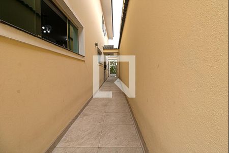 Casa à venda com 600m², 7 quartos e 6 vagas Casa à venda com 600m², 7 quartos e 6 vagasCorredor