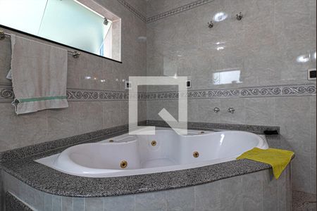 Casa à venda com 600m², 7 quartos e 6 vagas Casa à venda com 600m², 7 quartos e 6 vagasSuíte 1