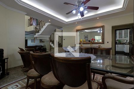 Casa à venda com 600m², 7 quartos e 6 vagas Casa à venda com 600m², 7 quartos e 6 vagasSala de Jantar