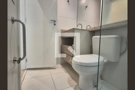 Apartamento à venda com 78m², 3 quartos e 1 vaga Apartamento à venda com 78m², 3 quartos e 1 vagaBanheiro