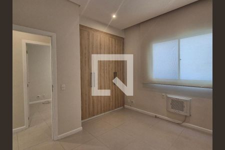 Apartamento à venda com 78m², 3 quartos e 1 vaga Apartamento à venda com 78m², 3 quartos e 1 vagaSuíte