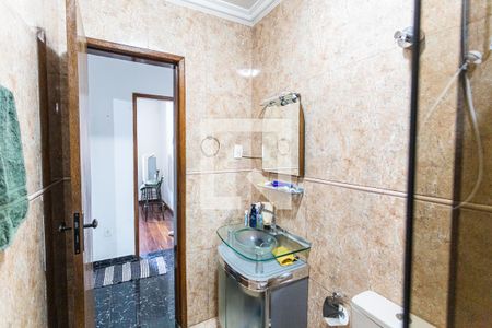 Casa à venda com 300m², 5 quartos e 5 vagas Casa à venda com 300m², 5 quartos e 5 vagasBanheiro Social 1