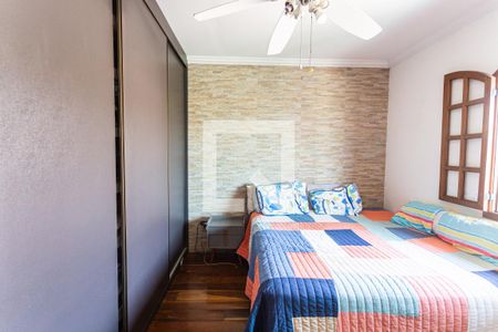 Casa à venda com 300m², 5 quartos e 5 vagas Casa à venda com 300m², 5 quartos e 5 vagasQuarto 1