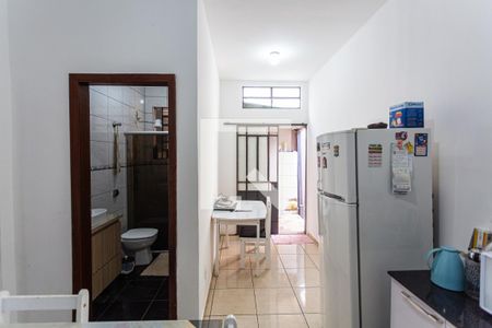 Casa à venda com 300m², 5 quartos e 5 vagas Casa à venda com 300m², 5 quartos e 5 vagasCopa da Casa dos Fundos