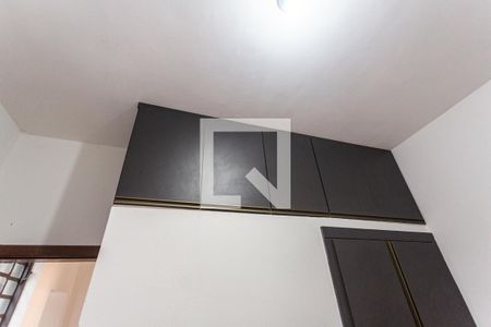 Casa à venda com 300m², 5 quartos e 5 vagas Casa à venda com 300m², 5 quartos e 5 vagasArmário do Quarto 5 na Casa dos Fundos