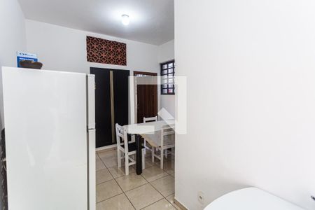 Casa à venda com 300m², 5 quartos e 5 vagas Casa à venda com 300m², 5 quartos e 5 vagasCopa da Casa dos Fundos