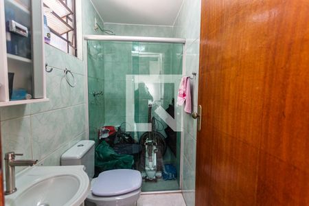 Casa à venda com 300m², 5 quartos e 5 vagas Casa à venda com 300m², 5 quartos e 5 vagasBanheiro Social 2