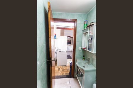 Casa à venda com 300m², 5 quartos e 5 vagas Casa à venda com 300m², 5 quartos e 5 vagasBanheiro Social 2