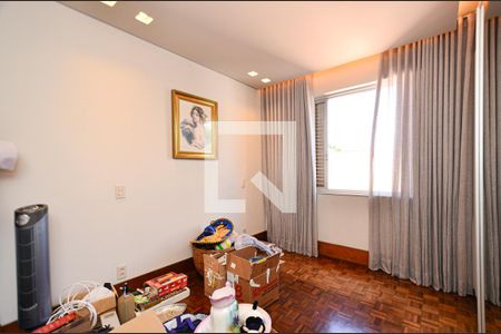 Apartamento à venda com 158m², 4 quartos e 2 vagasQuarto3