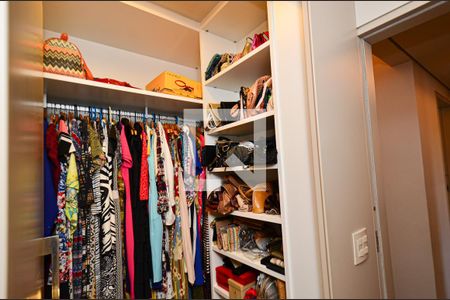 Apartamento à venda com 158m², 4 quartos e 2 vagasCloset suite