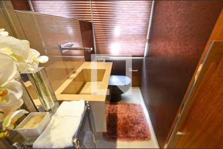 Apartamento à venda com 158m², 4 quartos e 2 vagasLavabo social