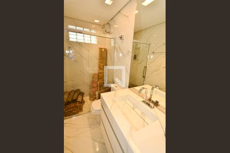 Apartamento à venda com 158m², 4 quartos e 2 vagasBanheiro social