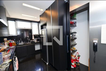 Apartamento à venda com 158m², 4 quartos e 2 vagasÁrea de Serviço