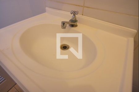 Casa à venda com 360m², 4 quartos e 4 vagasBanheiro Corredor 2