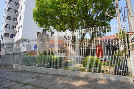 Casa à venda com 360m², 4 quartos e 4 vagasFachada