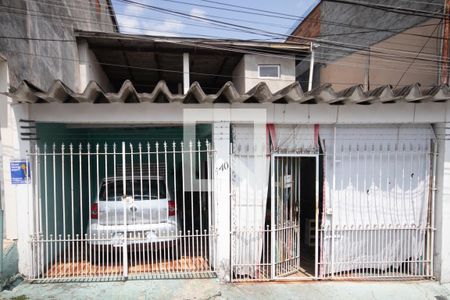 Casa à venda com 110m², 4 quartos e 1 vaga Casa à venda com 110m², 4 quartos e 1 vagaFachada