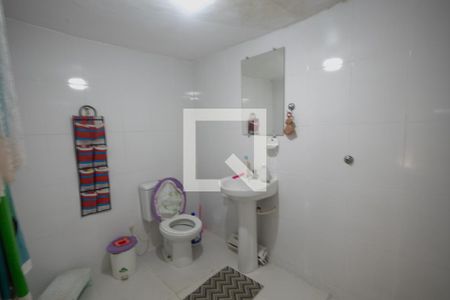 Casa à venda com 110m², 4 quartos e 1 vaga Casa à venda com 110m², 4 quartos e 1 vagaBanheiro 2