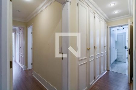 Apartamento para alugar com 234m², 3 quartos e 4 vagasCorredor