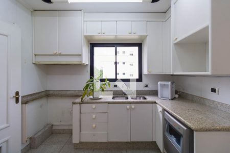 Apartamento para alugar com 234m², 3 quartos e 4 vagasCozinha