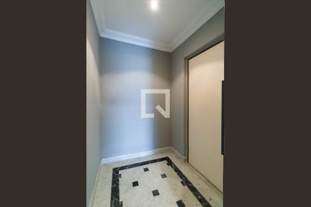Apartamento para alugar com 234m², 3 quartos e 4 vagasCorredor