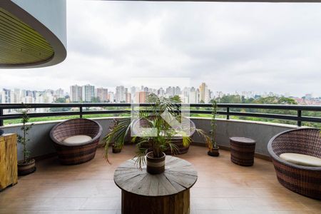 Apartamento para alugar com 234m², 3 quartos e 4 vagasVaranda