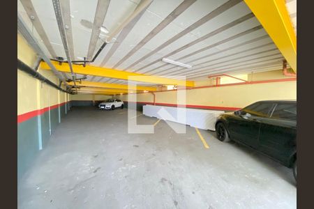 Casa de condomínio para alugar com 85m², 1 quarto e 1 vaga Casa de condomínio para alugar com 85m², 1 quarto e 1 vagaGaragem