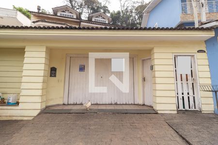 Casa à venda com 320m², 4 quartos e 5 vagasFachada