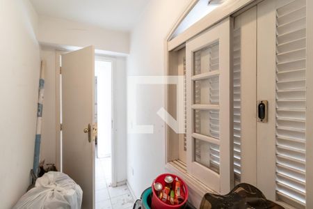 Casa à venda com 320m², 4 quartos e 5 vagasQuarto de Serviço