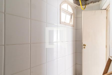 Casa à venda com 320m², 4 quartos e 5 vagasDepósito