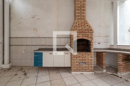 Casa à venda com 320m², 4 quartos e 5 vagasÁrea comum - Churrasqueira