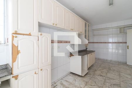 Casa à venda com 320m², 4 quartos e 5 vagasCozinha
