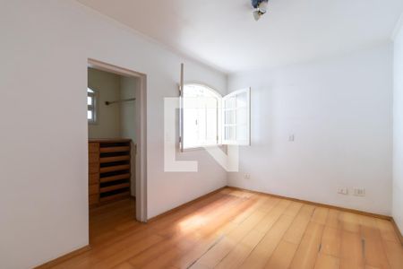 Casa à venda com 320m², 4 quartos e 5 vagasQuarto 2