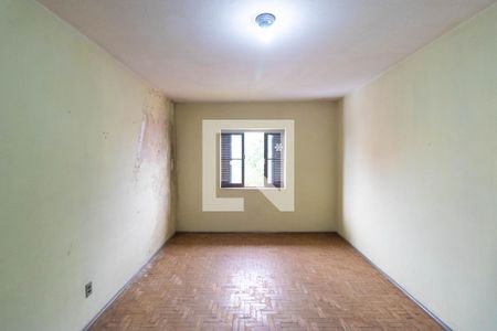 Casa à venda com 336m², 3 quartos e 6 vagas Casa à venda com 336m², 3 quartos e 6 vagasQuarto 02