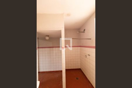 Casa à venda com 336m², 3 quartos e 6 vagas Casa à venda com 336m², 3 quartos e 6 vagasBanheiro da Suíte