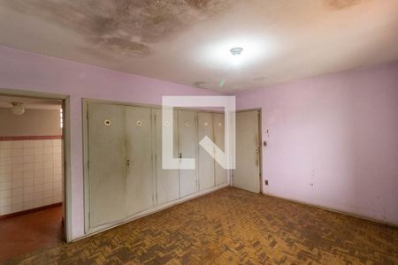 Casa à venda com 336m², 3 quartos e 6 vagas Casa à venda com 336m², 3 quartos e 6 vagasSuíte